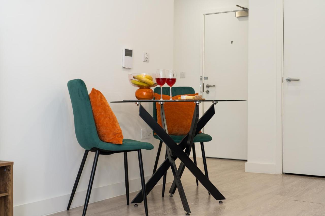 Luxury One Bedroom Serviced Apartment In The Heart Of بيدفورد المظهر الخارجي الصورة
