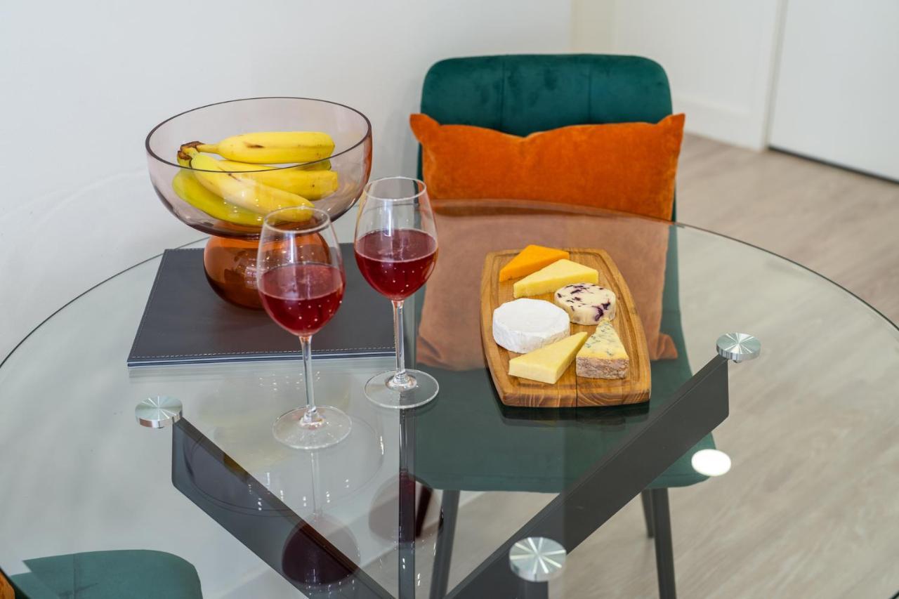 Luxury One Bedroom Serviced Apartment In The Heart Of بيدفورد المظهر الخارجي الصورة